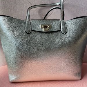 Salvador FERRAGAMO Gancini tote bag silver